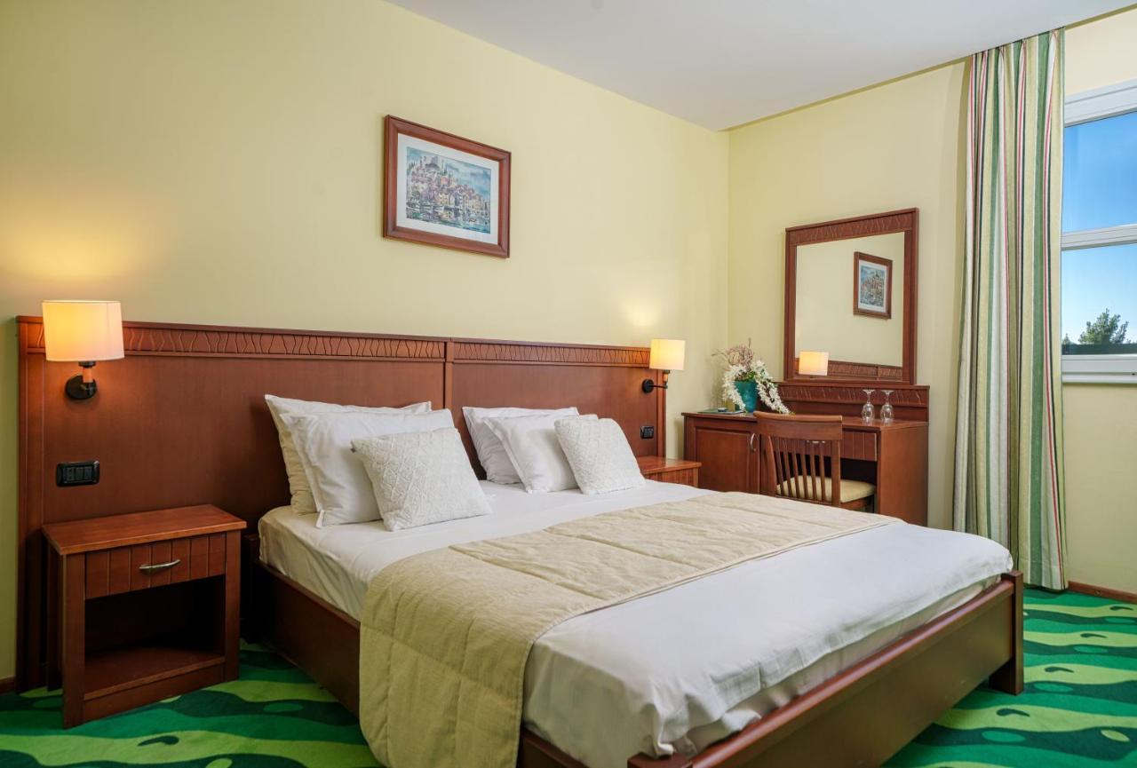 Hotel Vrata Krke Lozovac