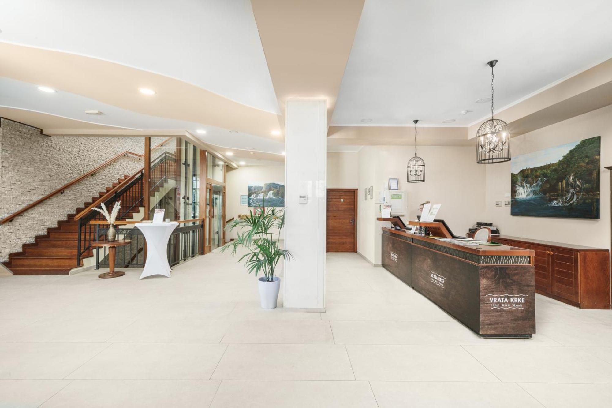 Vrata Krke Hotel Lozovac